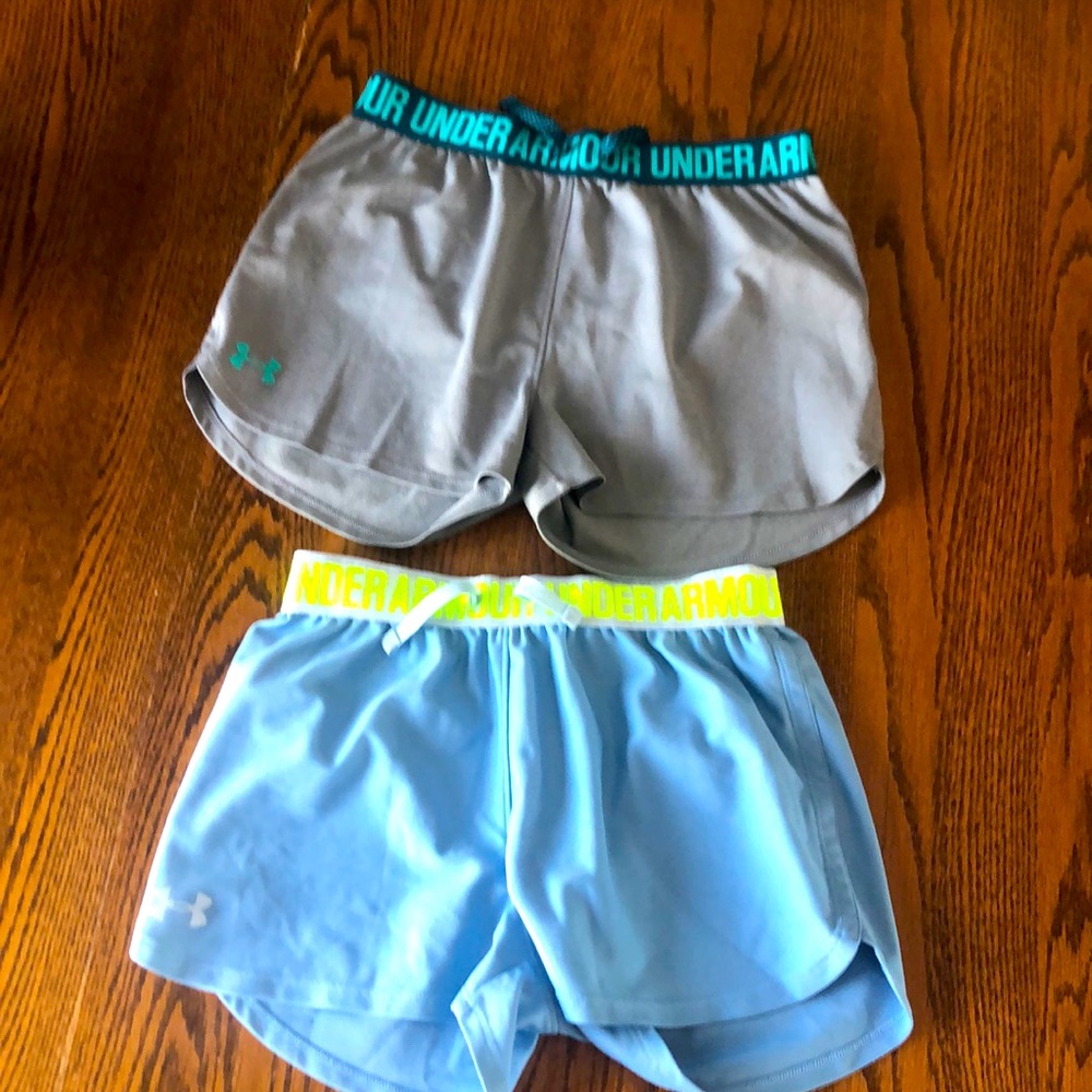 Girls under armor athletic shorts.